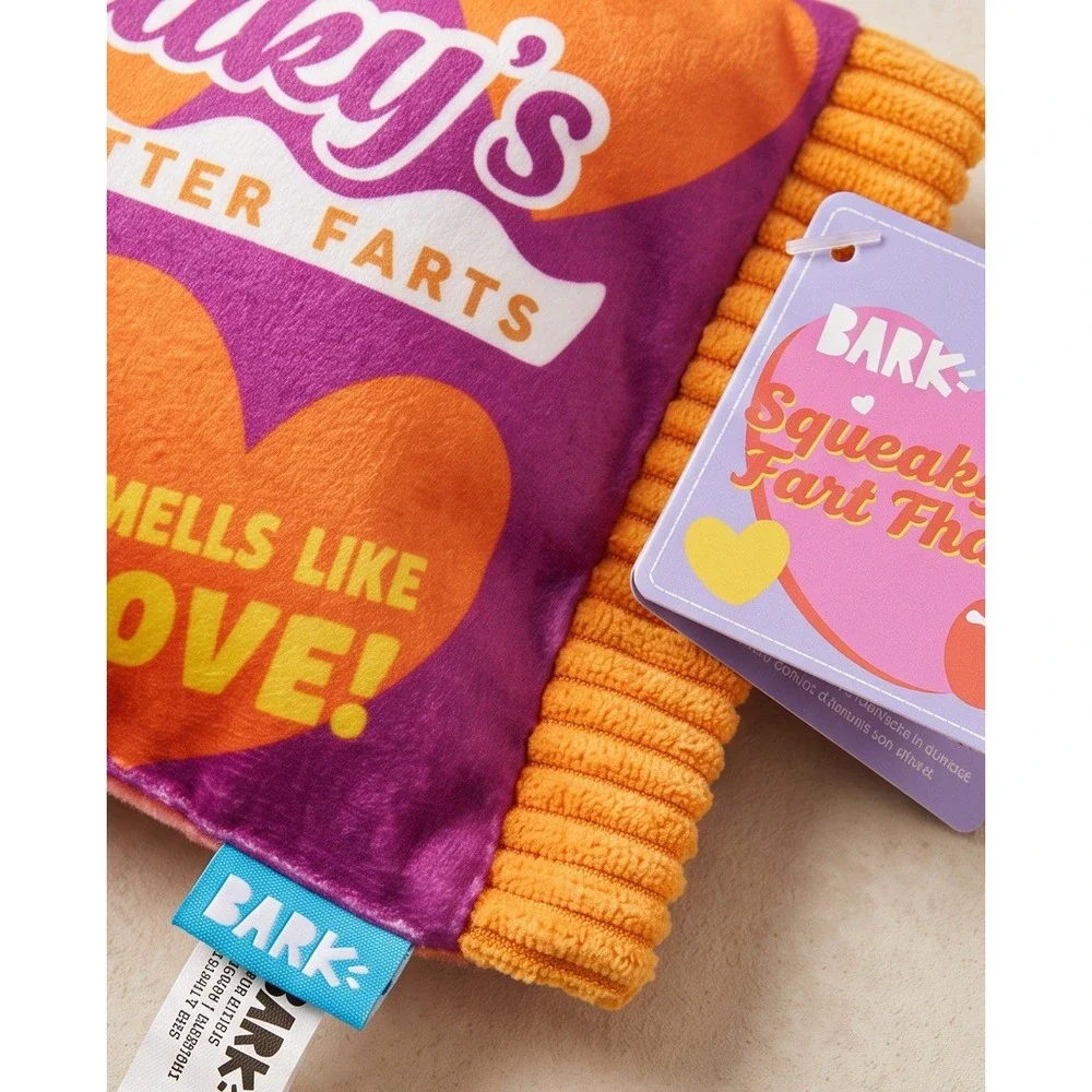 Bark Sneaky Squeaky Fart Hearts Squeaky's Peanut Butter Farts Dog Toy Large‎ NWT